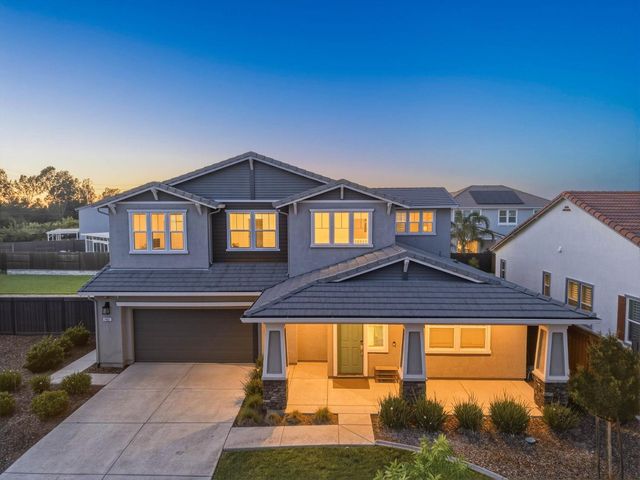 7487 Amonde Way, Elk Grove, CA 95757