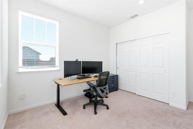 7487 Amonde Way, Elk Grove, CA 95757