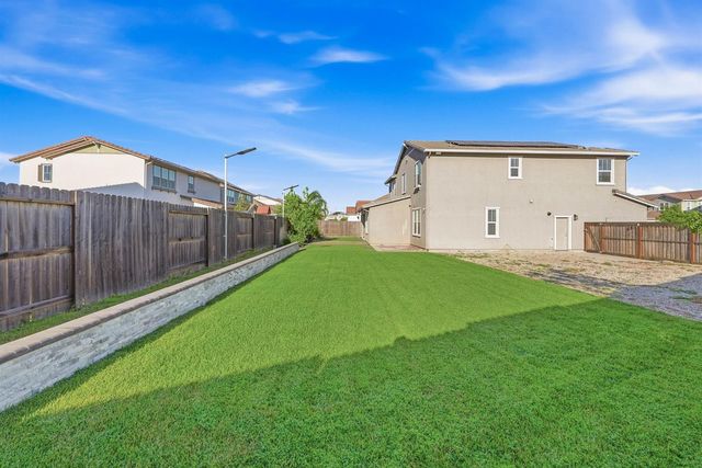 7487 Amonde Way, Elk Grove, CA 95757
