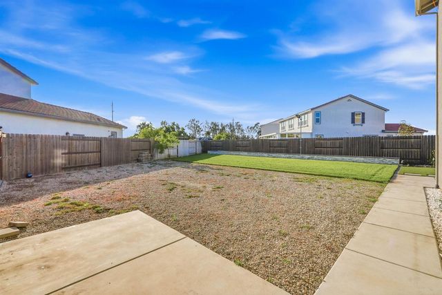 7487 Amonde Way, Elk Grove, CA 95757