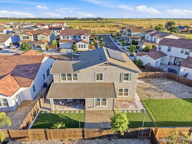 7487 Amonde Way, Elk Grove, CA 95757