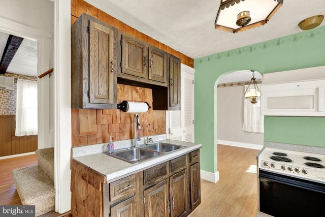 1153 OLD FRITZTOWN RD, Reading, PA 19608