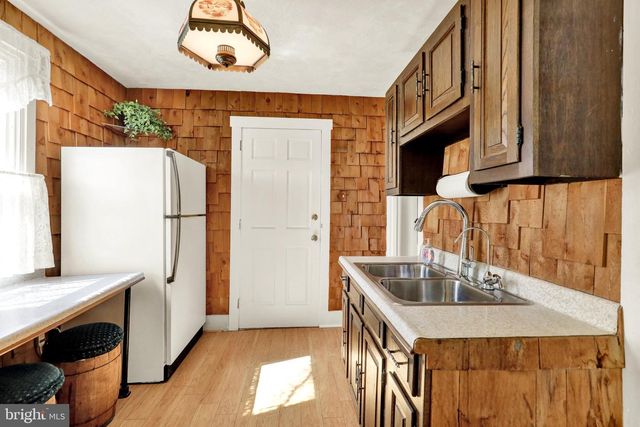 1153 OLD FRITZTOWN RD, Reading, PA 19608