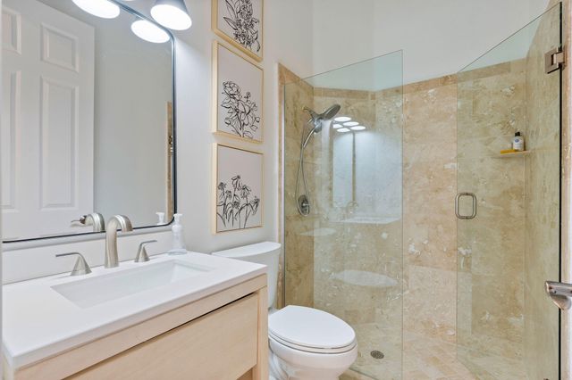 4051 E RIDGEVIEW Drive, Davie, FL 33330