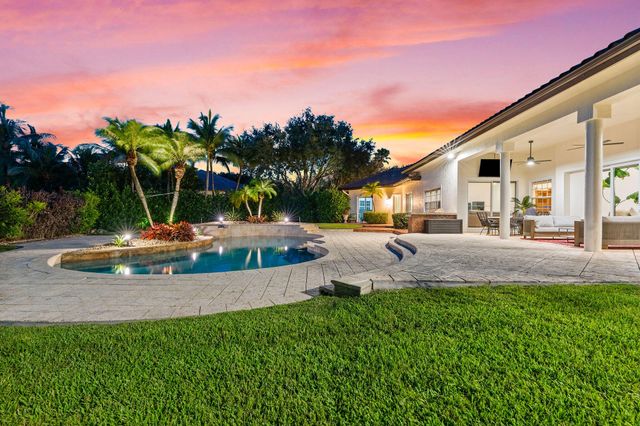 4051 E RIDGEVIEW Drive, Davie, FL 33330
