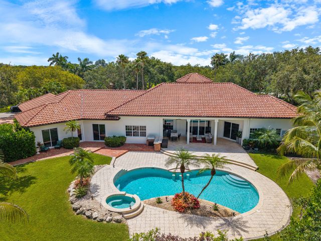 4051 E RIDGEVIEW Drive, Davie, FL 33330