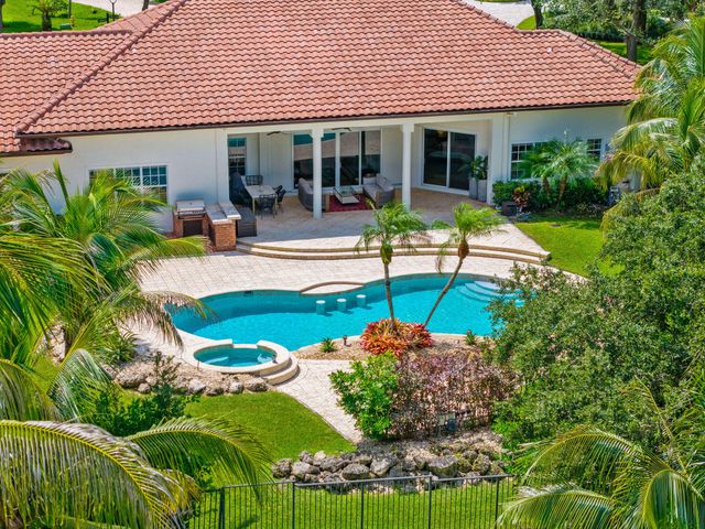 4051 E RIDGEVIEW Drive, Davie, FL 33330