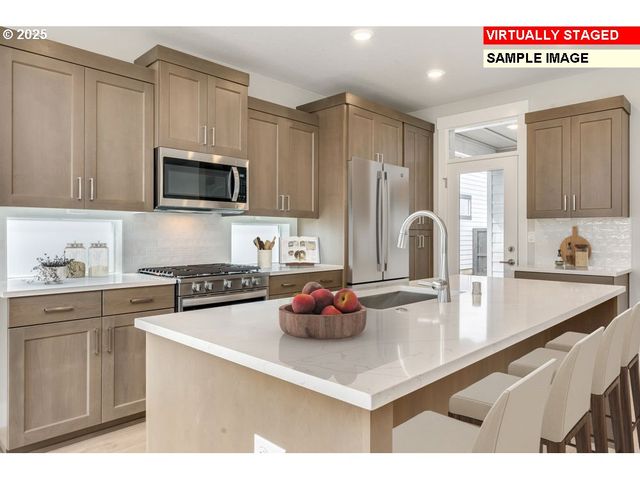 4395 Se CENTURY Blvd, Hillsboro, OR 97123