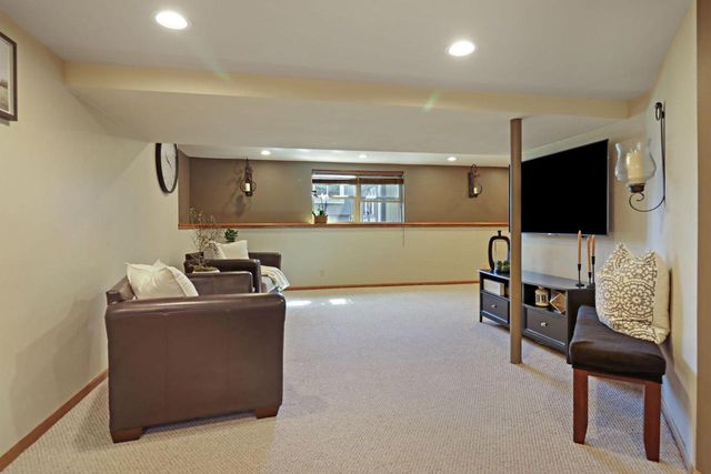 9200 44th STREET, Franklin, WI 53132