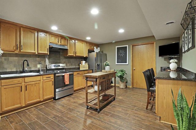 9200 44th STREET, Franklin, WI 53132
