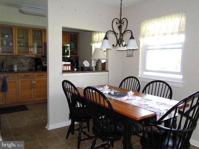 15 KEARNEY DR, North Wales, PA 19454