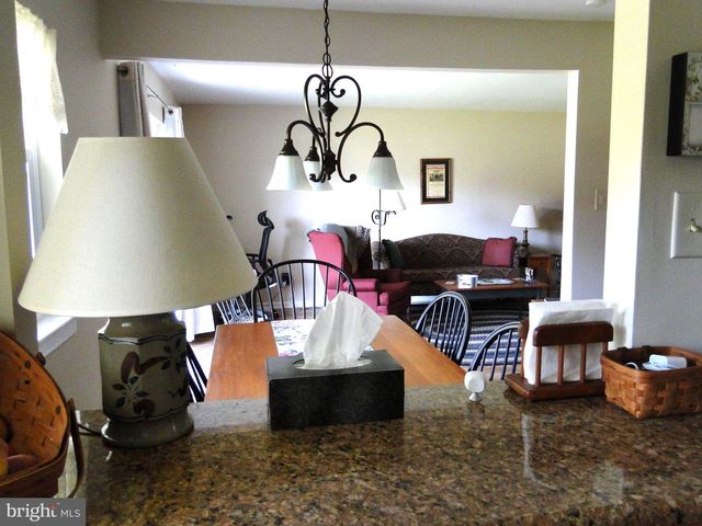 15 KEARNEY DR, North Wales, PA 19454