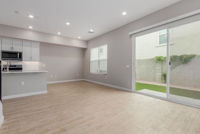 5039 E Campo Bello Drive, Scottsdale, AZ 85254