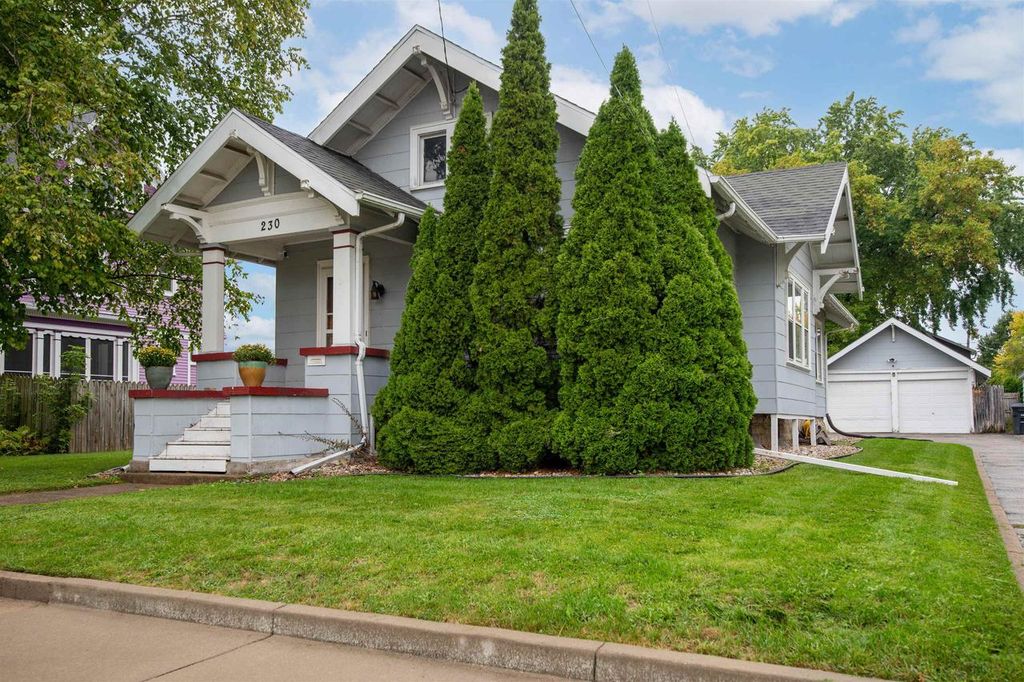 230 E IRVING AVENUE, Oshkosh, WI 54901
