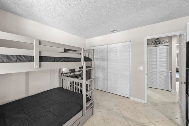 39 Bethesda Park Circle L39, Boynton Beach, FL 33435