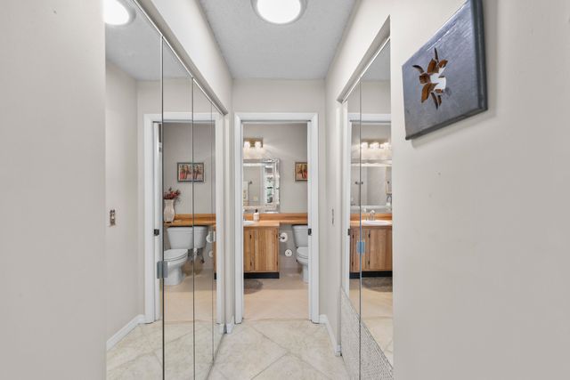 39 Bethesda Park Circle L39, Boynton Beach, FL 33435