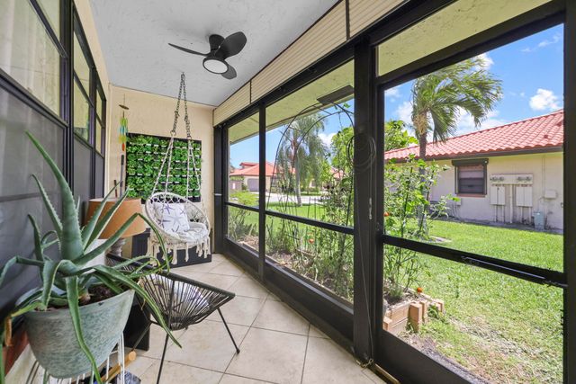 39 Bethesda Park Circle L39, Boynton Beach, FL 33435