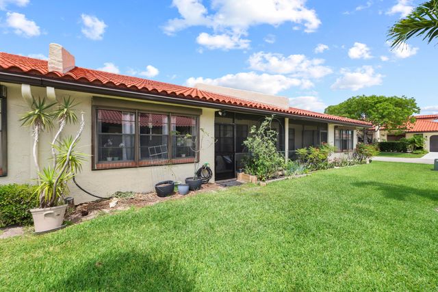 39 Bethesda Park Circle L39, Boynton Beach, FL 33435