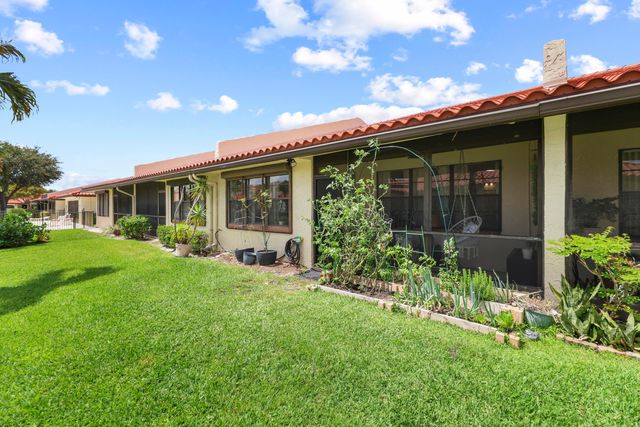 39 Bethesda Park Circle L39, Boynton Beach, FL 33435