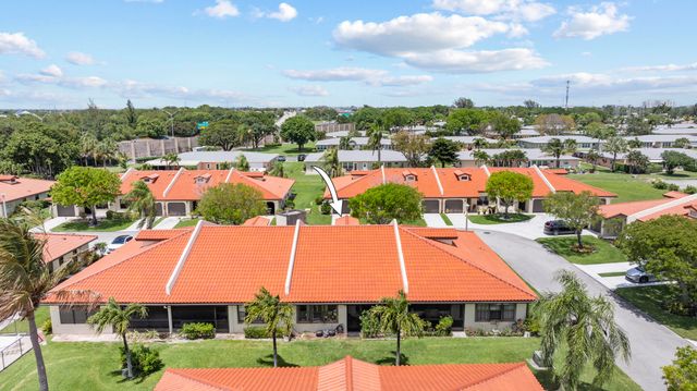 39 Bethesda Park Circle L39, Boynton Beach, FL 33435