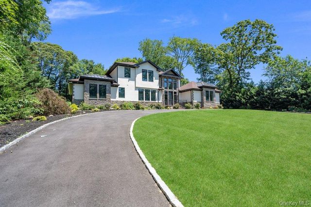 21 Arista Drive, Dix Hills, NY 11746