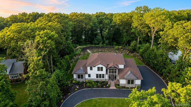 21 Arista Drive, Dix Hills, NY 11746