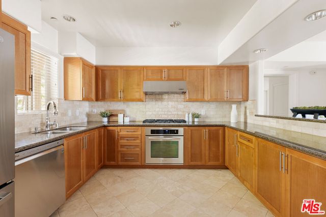 8238 W Manchester Avenue 208, Playa Del Rey, CA 90293