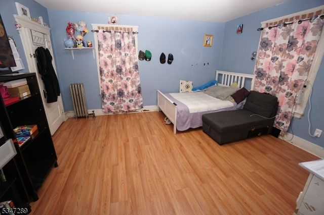 257 LINCOLN AVENUE, Elizabeth City, NJ 07208