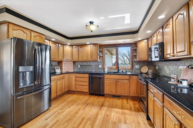 10123 Fertile Ridge Road, Mount Horeb, WI 53572