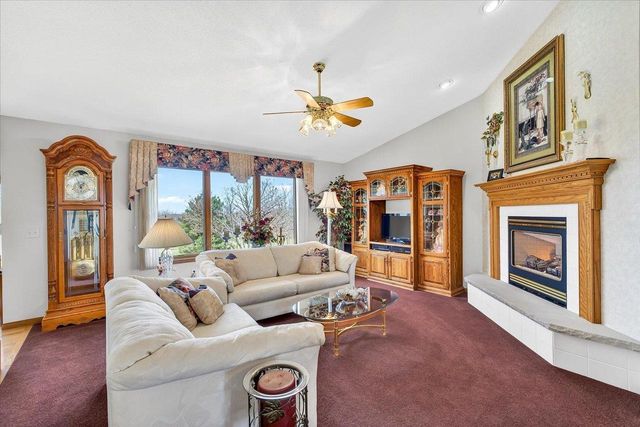10123 Fertile Ridge Road, Mount Horeb, WI 53572