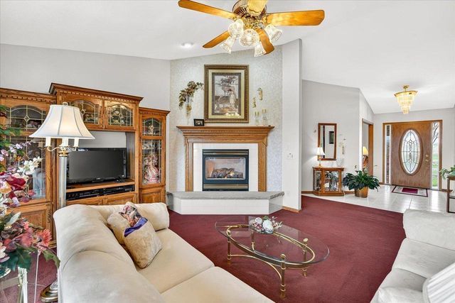 10123 Fertile Ridge Road, Mount Horeb, WI 53572