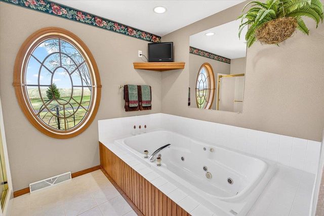 10123 Fertile Ridge Road, Mount Horeb, WI 53572