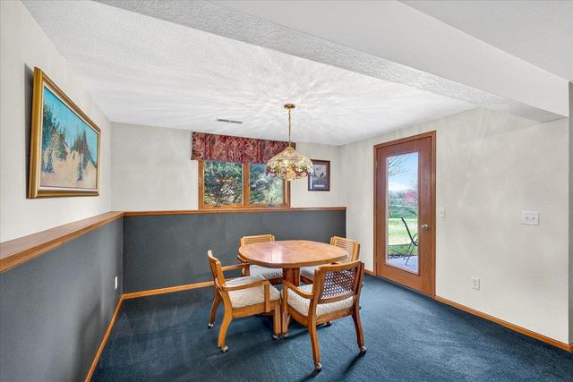 10123 Fertile Ridge Road, Mount Horeb, WI 53572