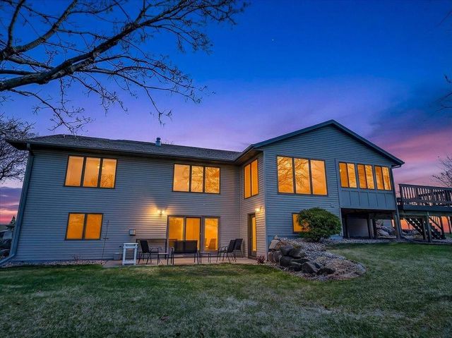 10123 Fertile Ridge Road, Mount Horeb, WI 53572