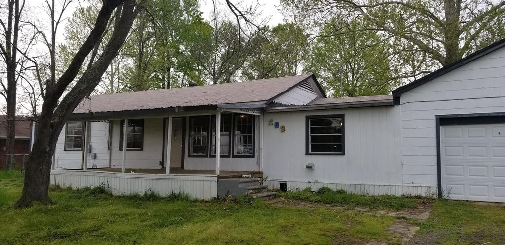 203 N Main Street, Blanchard, LA 71107