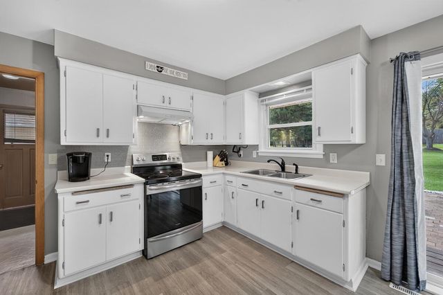 3523 W Pelican LANE, Brown Deer, WI 53209