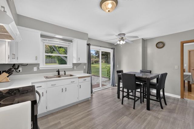 3523 W Pelican LANE, Brown Deer, WI 53209