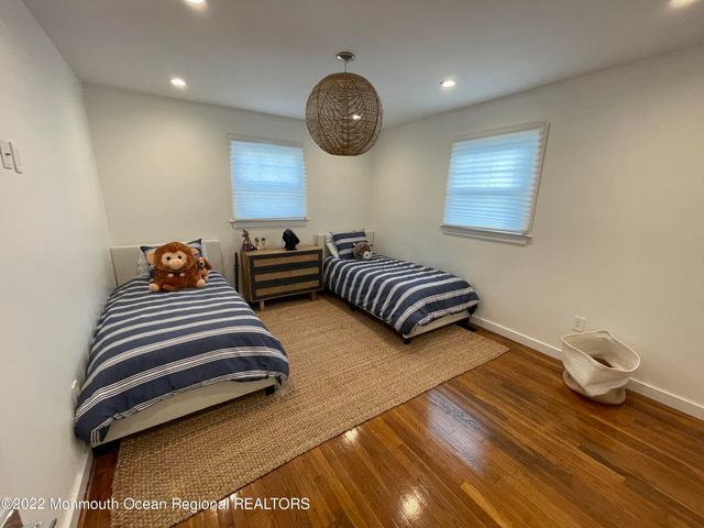 282 Berger Avenue, Oakhurst, NJ 07755