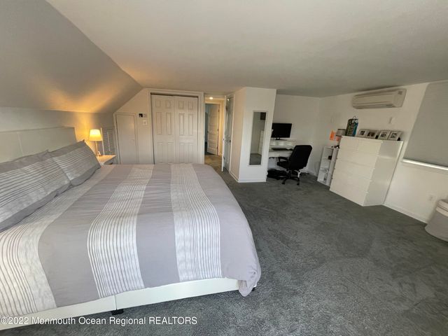 282 Berger Avenue, Oakhurst, NJ 07755