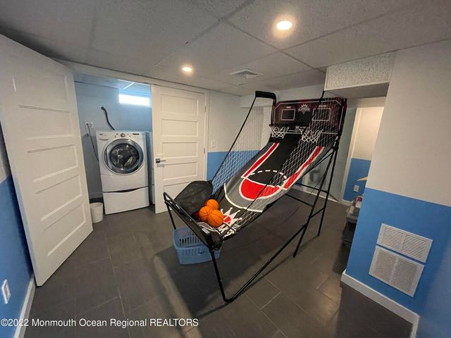 282 Berger Avenue, Oakhurst, NJ 07755