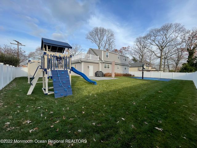 282 Berger Avenue, Oakhurst, NJ 07755