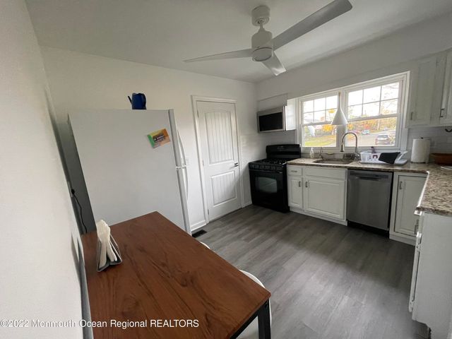 282 Berger Avenue, Oakhurst, NJ 07755