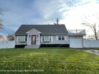 282 Berger Avenue, Oakhurst, NJ 07755