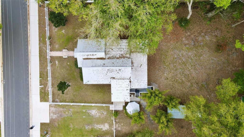 Image 5 of property listing at 1710 BRYANT STREET, Kissimmee, FL 34746