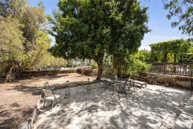 918 Terrace 49, Los Angeles, CA 90042