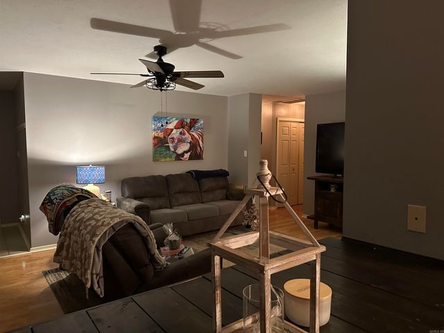 2911 Gage Dr, Benton, AR 72019