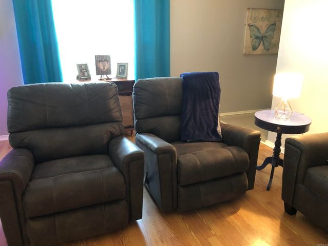 2911 Gage Dr, Benton, AR 72019