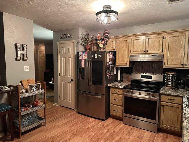 2911 Gage Dr, Benton, AR 72019