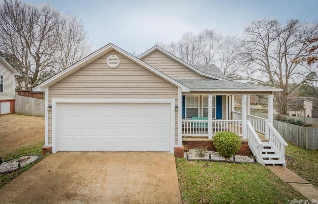 2911 Gage Dr, Benton, AR 72019