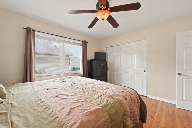 25 E Wilson Avenue, Lombard, IL 60148